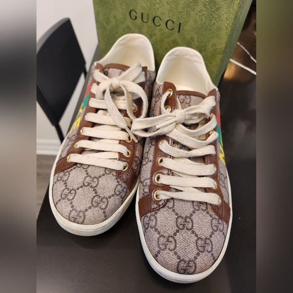 Authentic Gucci unsex shoes - Picture 2 of 10